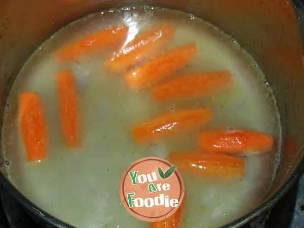 French side dish - carrot in sugar