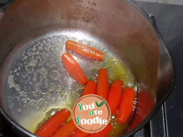 French side dish - carrot in sugar