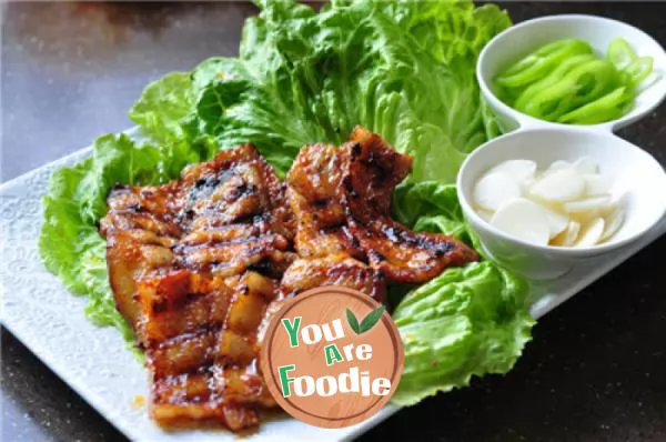 Korean roasted pork with spicy sauce