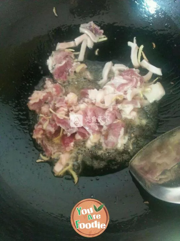 Fried meat with onion