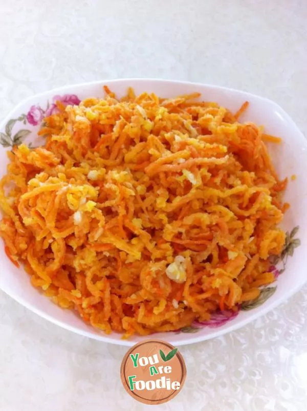 Steamed-shredded-carrot-with-flour