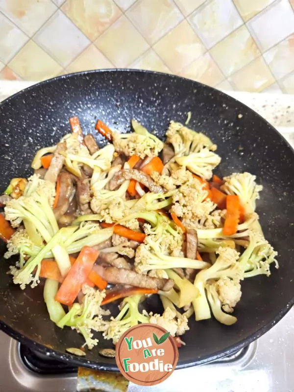 Stir Fried Cauliflower with beef fillet