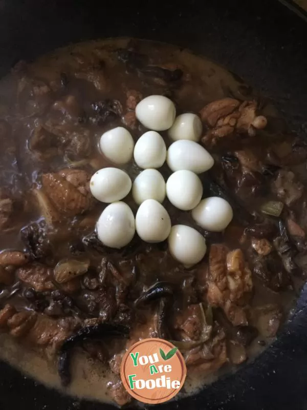 Stewed chicken leg with mushroom vermicelli