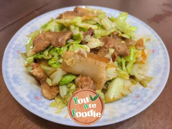 Stir fried pork with cabbage