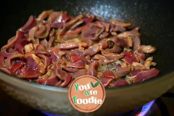 Fried Chicken Gizzard with sour beans