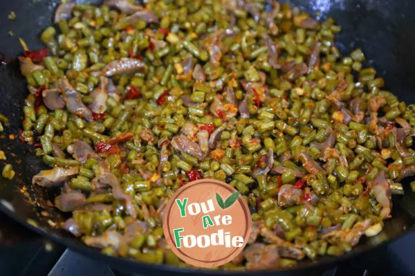 Fried Chicken Gizzard with sour beans