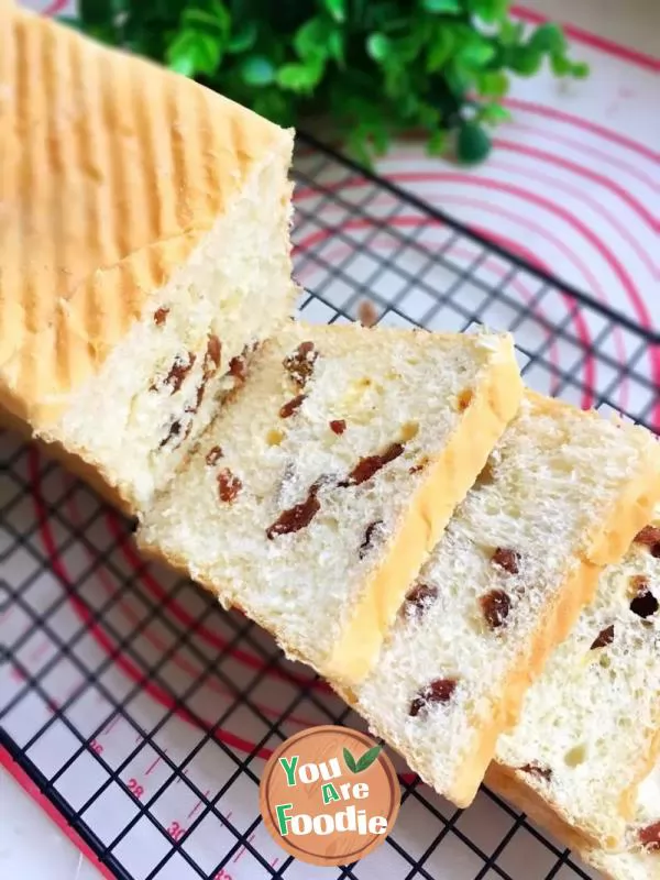 Raisin toast