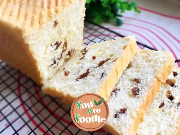 Raisin toast