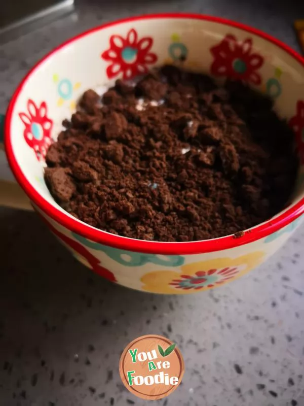 Oreo yogurt pot