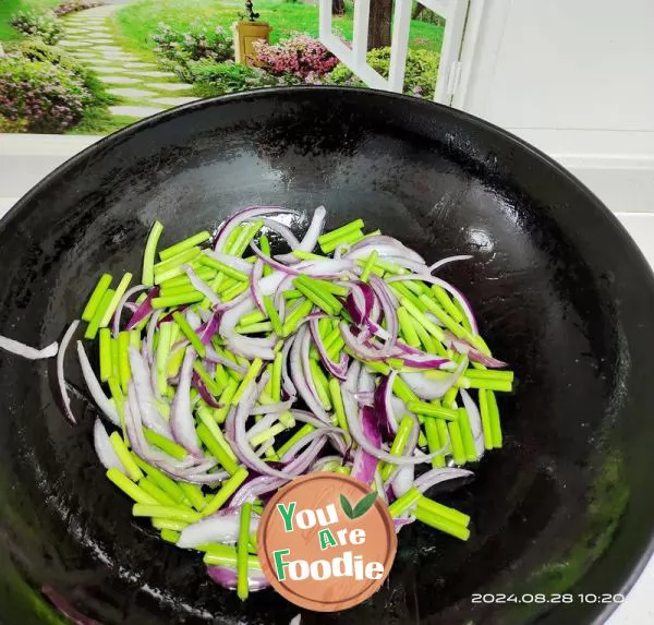 Stir fried Scallion with Garlic Moss