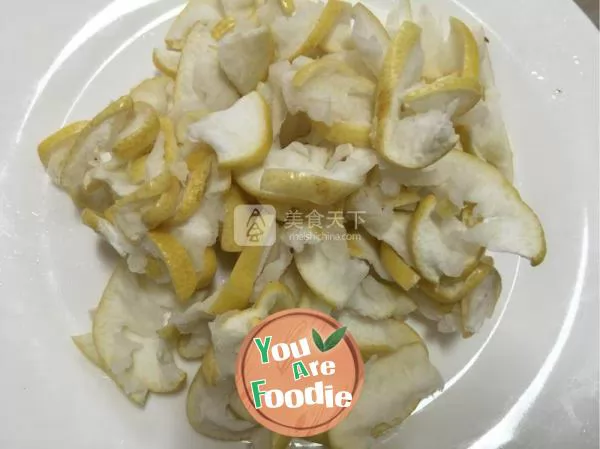 Pomelo peel in cold sauce