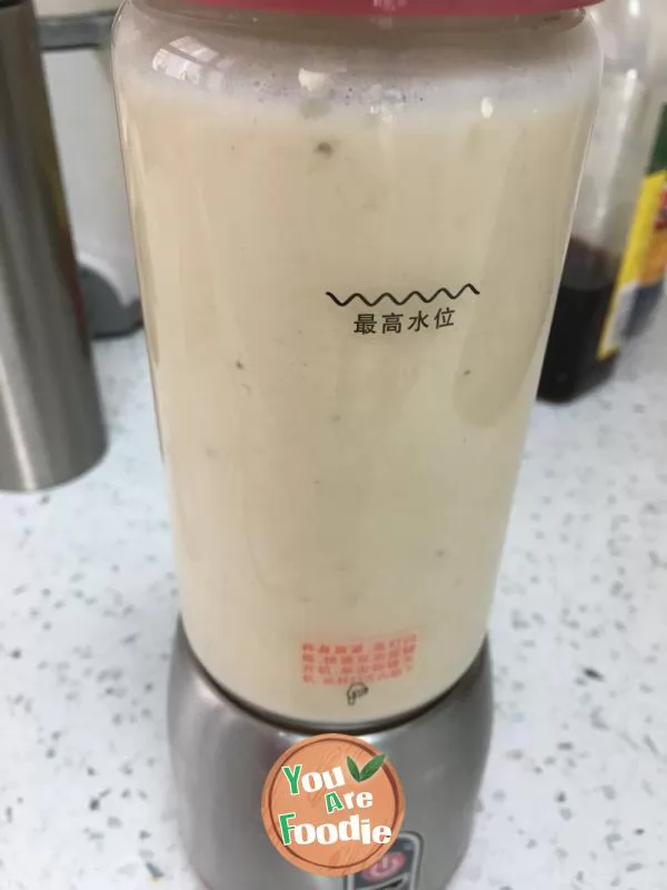 Banana milkshake