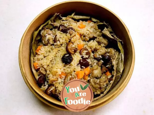 Duck leg rice with lotus leaf and glutinous rice