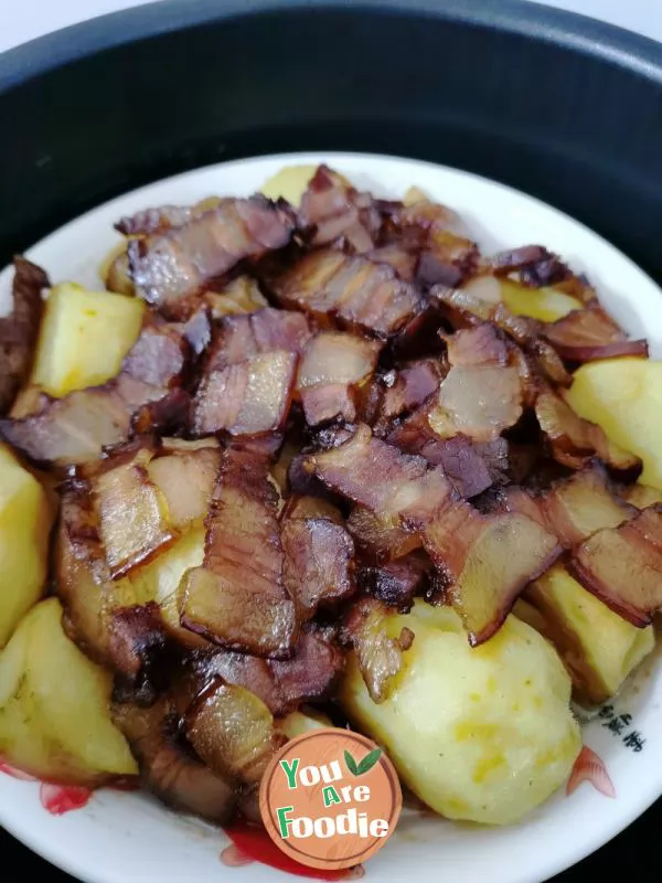 Steamed-hairy-potato-with-bacon