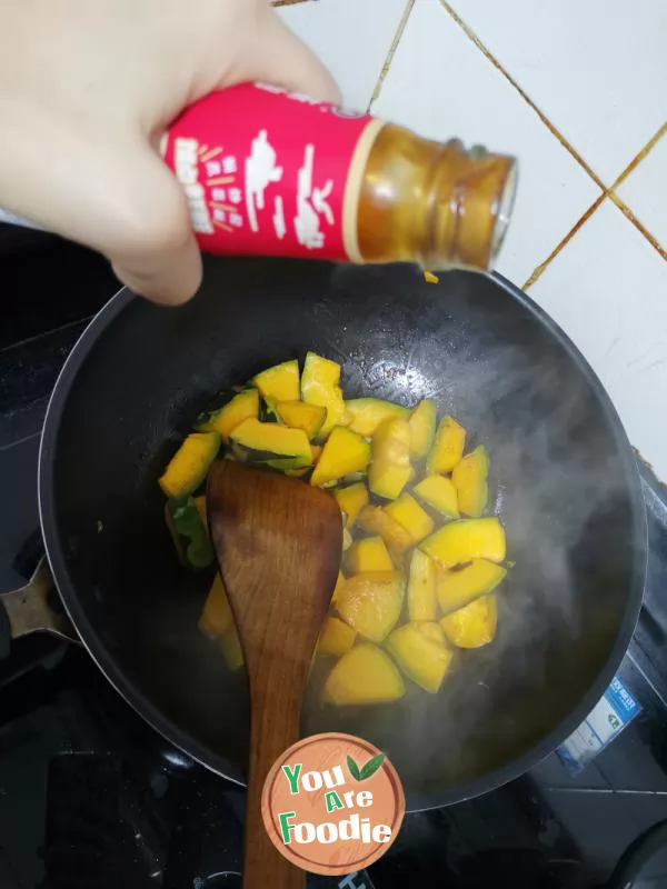 Fried pumpkin with oyster sauce