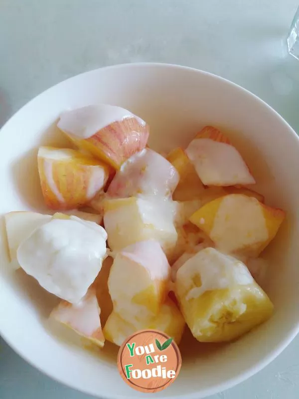 Yogurt fruit salad