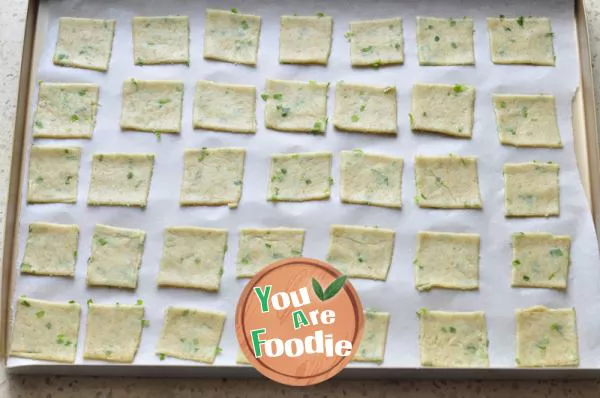 Oatmeal and scallion soda biscuit