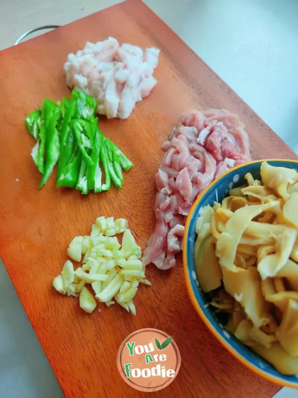 Fried Pork with Dried Bamboo Shoots