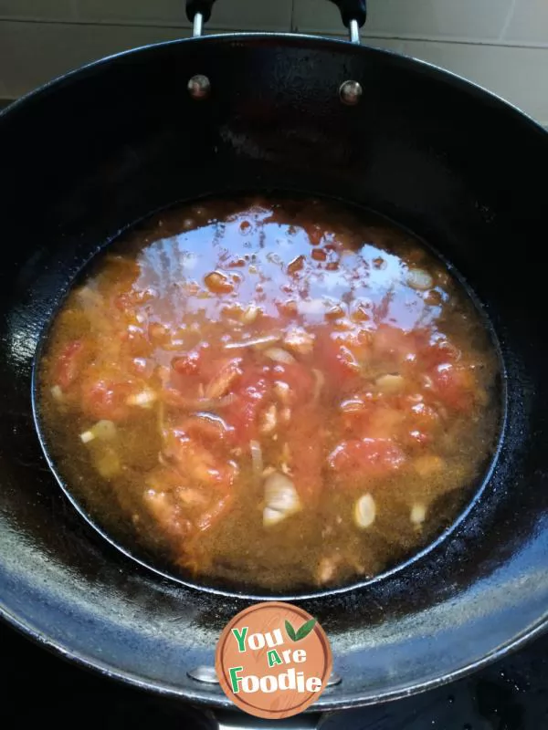 Tomato and beef brisket soup