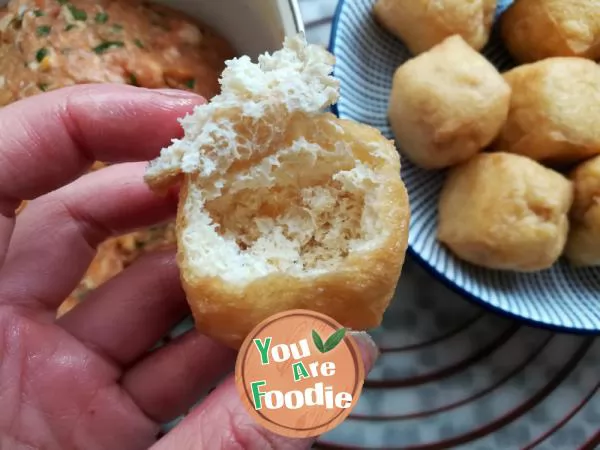 Bean curd stuffed with oil - round and round