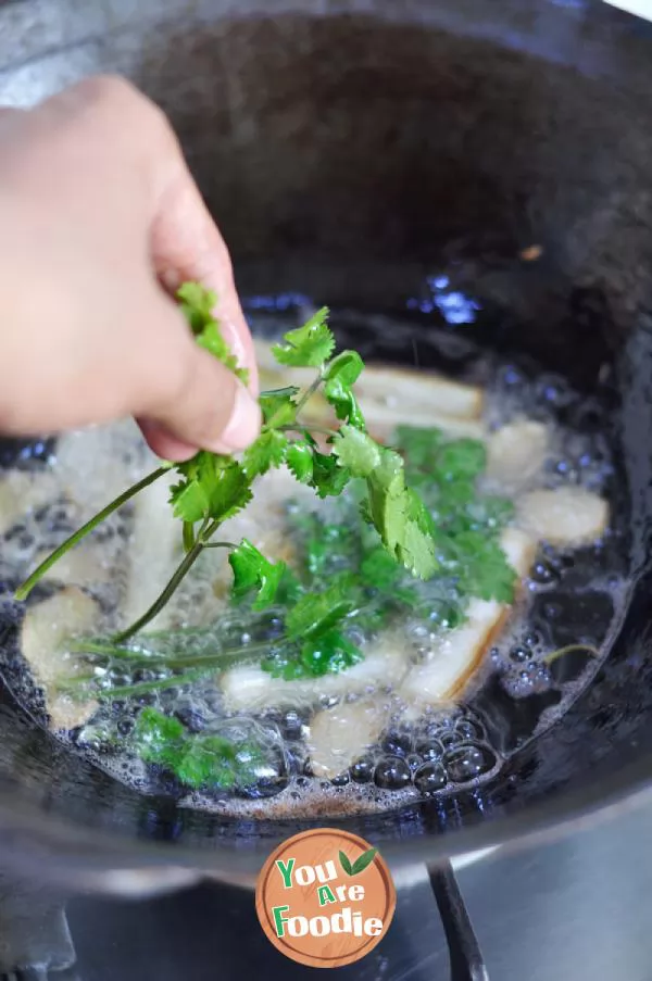 Noodles in Scallion, Oil and Soy Sauce