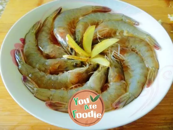 [Yiru private house Festival banquet] simple and delicious steamed prawns with garlic