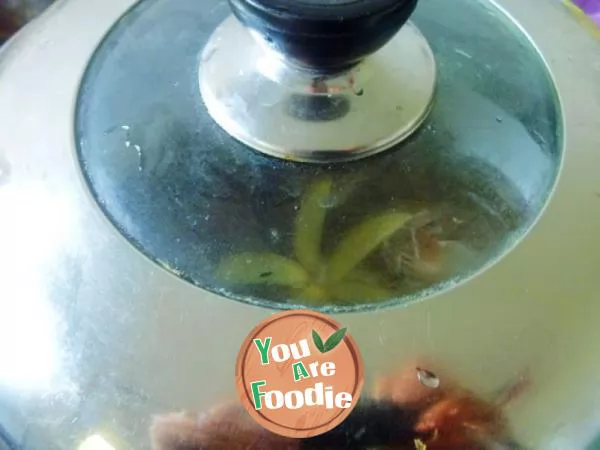[Yiru private house Festival banquet] simple and delicious steamed prawns with garlic