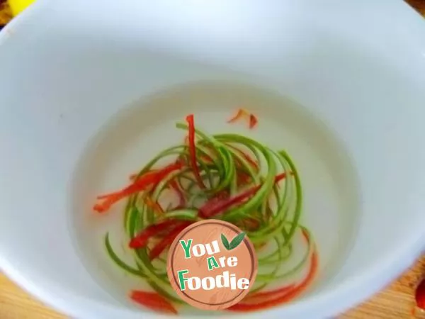 [Yiru private house Festival banquet] simple and delicious steamed prawns with garlic
