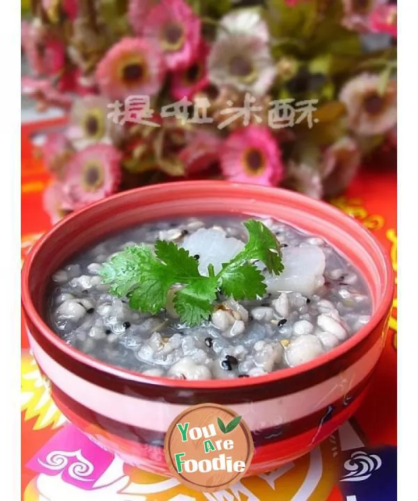 It's-never-too-late-to-change---beautify-skin-and-remove-spots,-detoxify-dark-hair-Barley-yam-sesame-soup