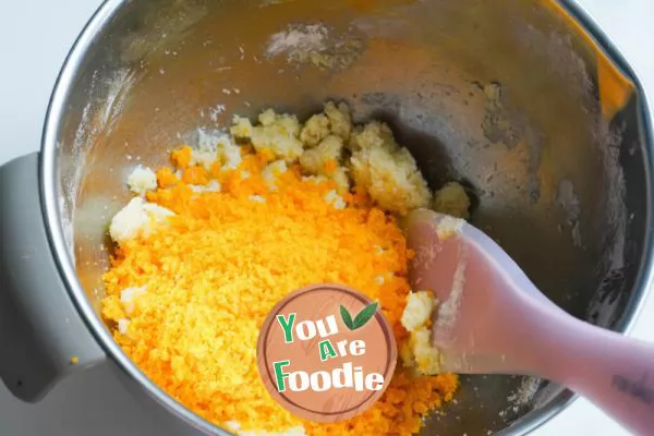 Coconut flavored salted egg yolk cake
