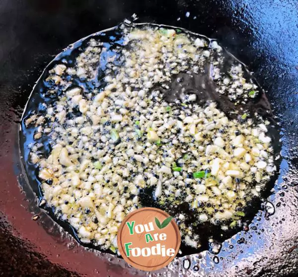 Fried krill with garland and garlic