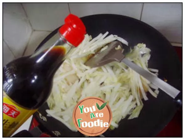 Fried agaric with cabbage