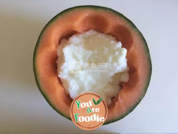 Melon milk ice