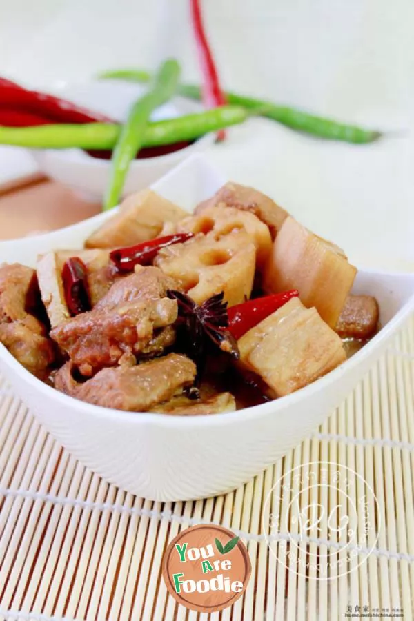 Stewed-spareribs-with-lotus-root