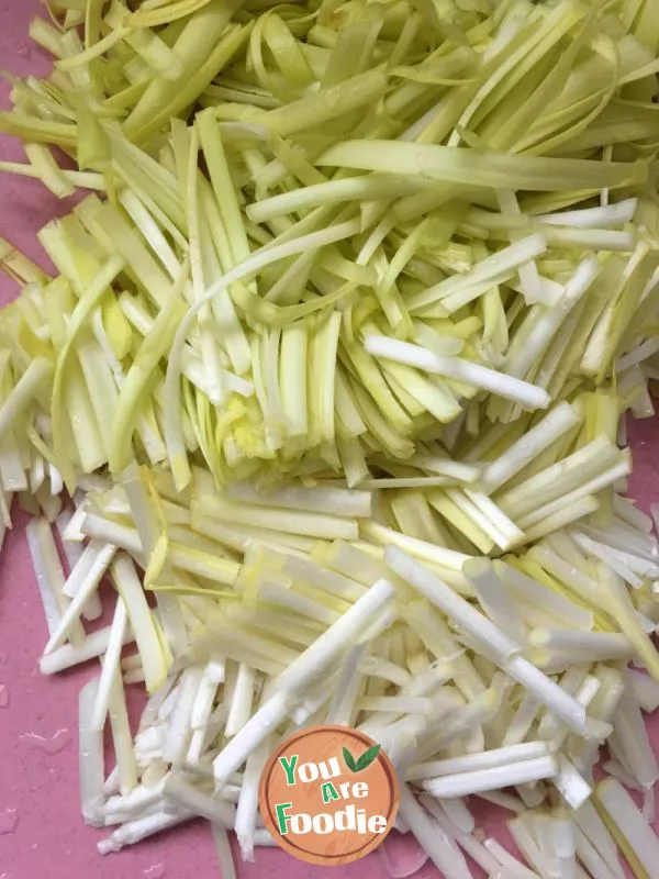 Fried egg with leek