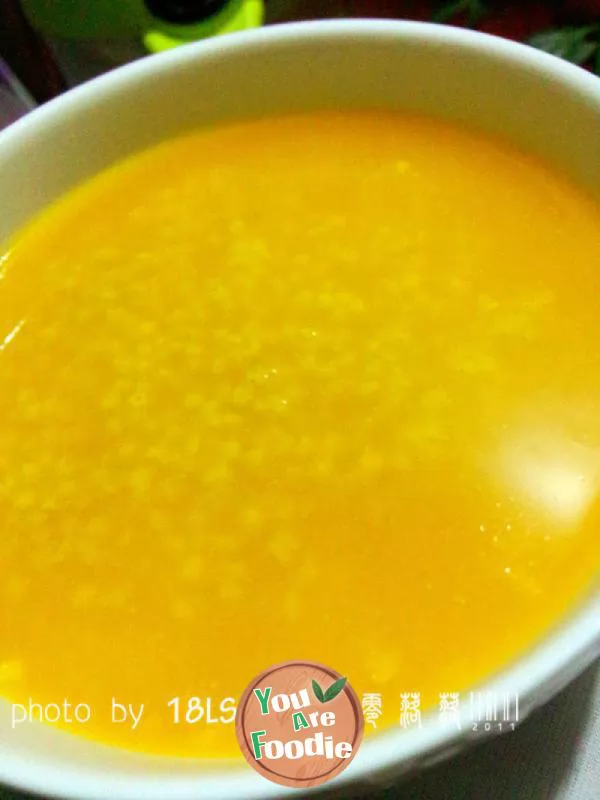 Beauty and stomach nourishing: millet pumpkin porridge