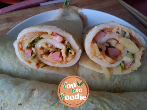 Ham-rolls-with-shredded-potatoes-(with-fried-shredded-potatoes)