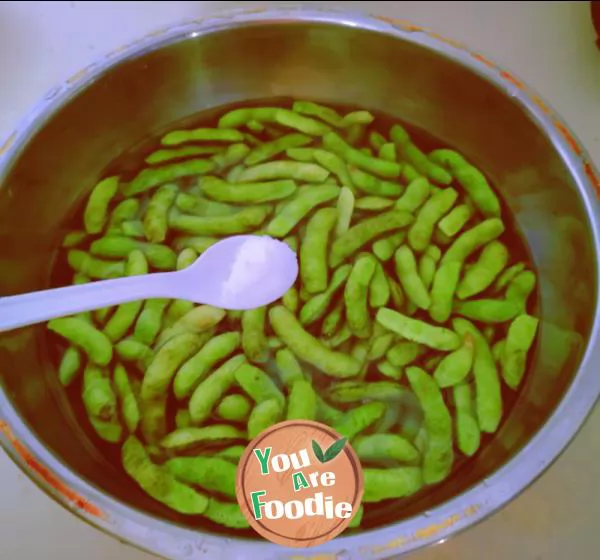 Boiled soybeans