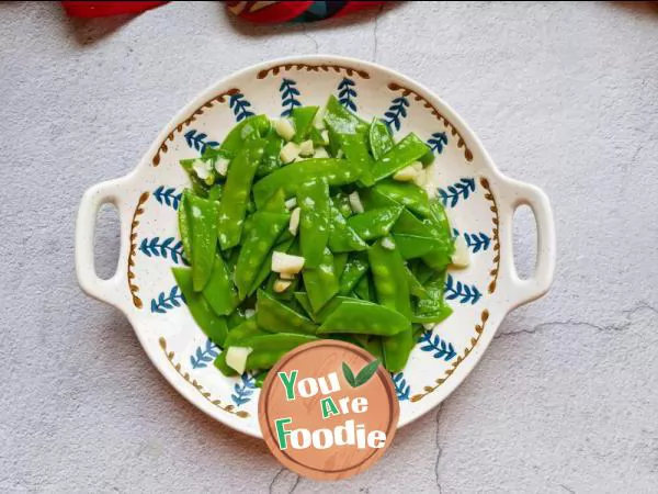 Stir fried lotus beans with minced garlic