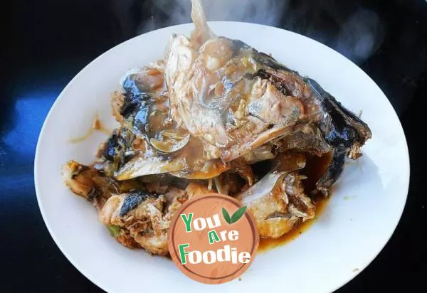 Braised fish head