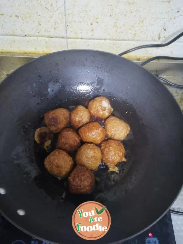 Braised Lotus Root Balls in Brown Sauce