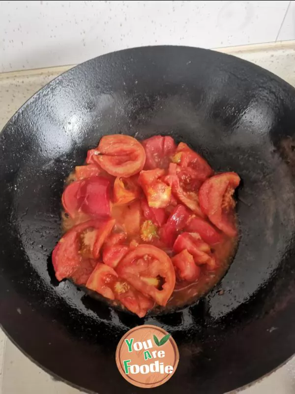 Scrambled egg with tomato