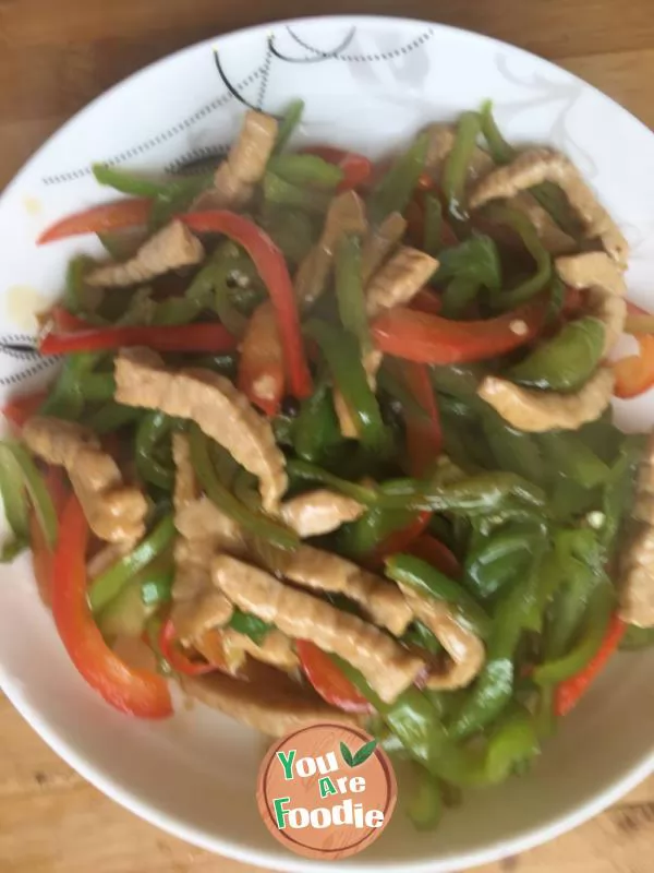 Fried shredded pork with double pepper