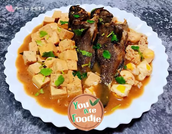 Stewed-black-fish-with-quail-eggs-and-tofu