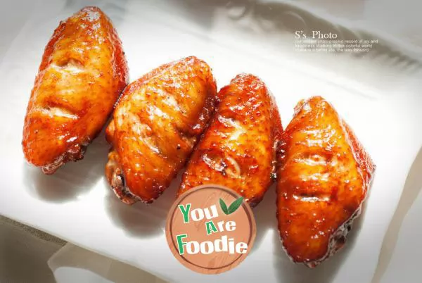 Not-greasy-oven-dish----grilled-wings-with-barbecued-pork