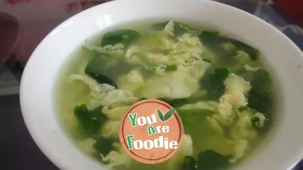 Delicious spinach and egg soup