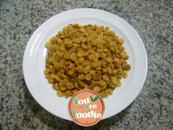 Pepper, salt, cornflakes, small pot