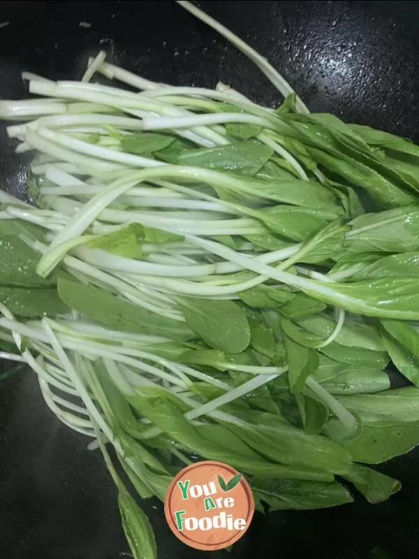 Super simple fried cabbage with shredded ginger