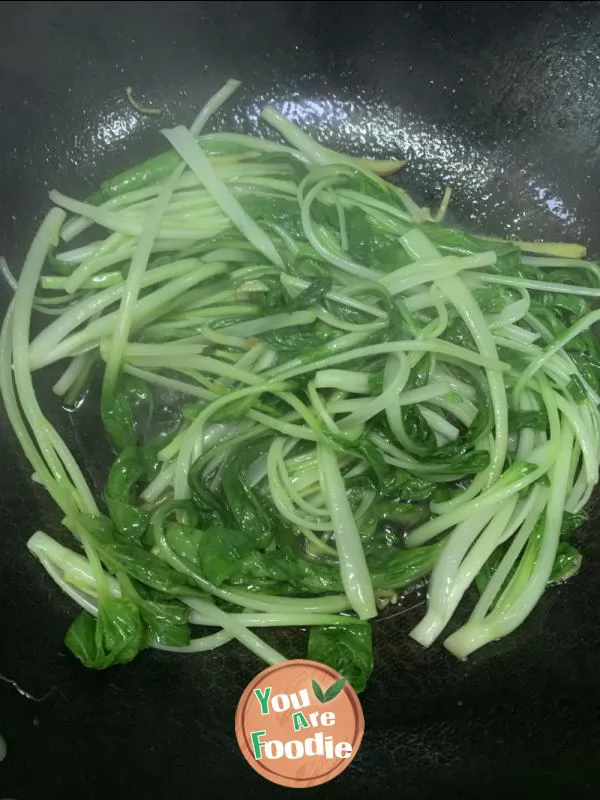 Super simple fried cabbage with shredded ginger