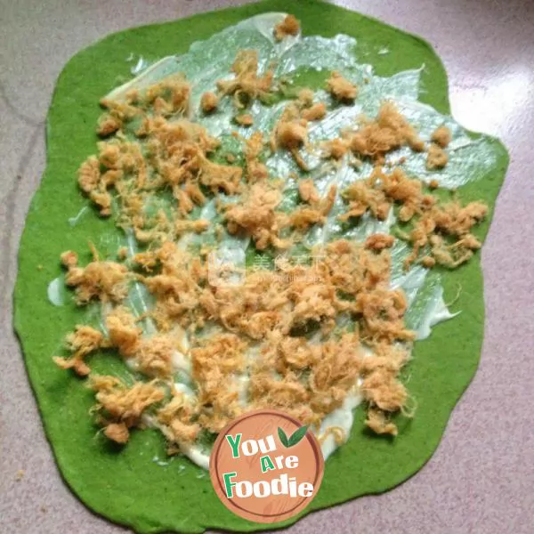 Spinach meat floss pancake